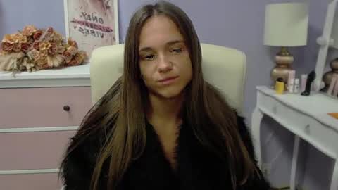 Snapshot of emilly_lust99 chatting on November 2025 07:42:01 AM Emilly online show from November 2025 07:42:01 AM