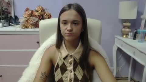 Snapshot of emilly_lust99 chatting on November 2025 07:41:01 AM Emilly online show from November 2025 07:41:01 AM