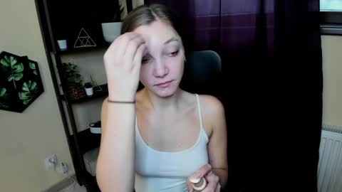 Emilly online show from March 2025 06:26:02 AM