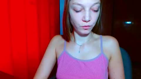 Emilly online show from December 2025 07:35:01 AM