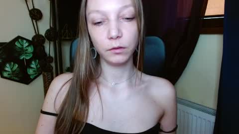 Emilly online show from April 2026 10:16:01 AM