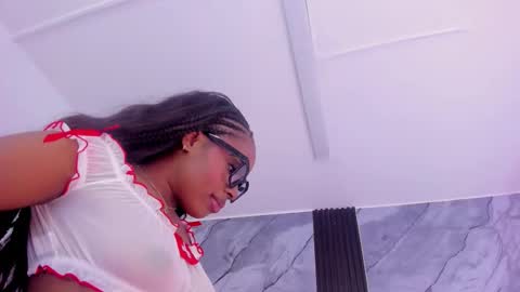 Emilly online show from October 2025 02:56:01 AM