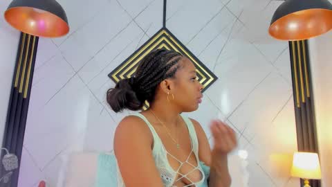 Emilly online show from October 2025 12:19:01 PM