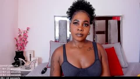 Snapshot of emillyroaa chatting on June 2026 07:22:02 PM Emilly Roa online show from June 2026 07:22:02 PM