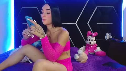 Snapshot of emillystonex chatting on January 2025 04:54:02 PM emillystonex online show from January 2025 04:54:02 PM