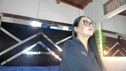 Emily  online show from September 2025 10:59:01 AM