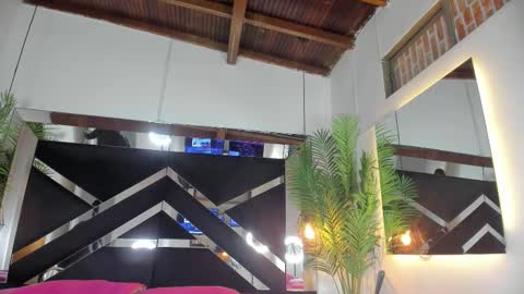 Emily  online show from October 2025 10:56:02 AM