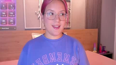 Emily online show from November 2025 04:14:02 AM