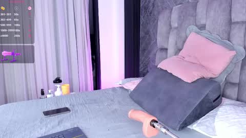 Snapshot of emily___fox chatting on September 2025 11:59:02 AM Emily online show from September 2025 11:59:02 AM