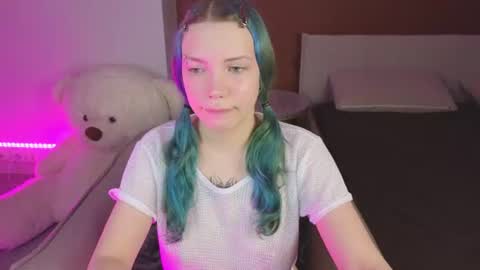 Snapshot of emily__hamilton chatting on July 2026 01:23:02 AM Emily online show from July 2026 01:23:02 AM