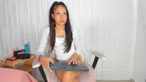 EMILY online show from March 2026 07:52:01 PM