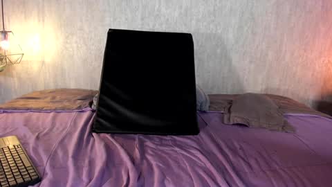 Snapshot of emily_ariaszc chatting on December 2024 02:44:01 PM Emily online show from December 2024 02:44:01 PM