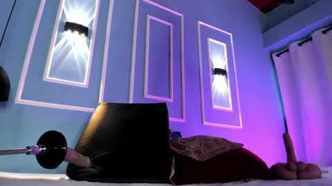 Snapshot of emily_ariaszc chatting on February 2025 12:06:02 PM Emily online show from February 2025 12:06:02 PM