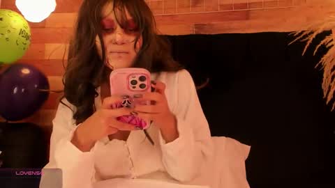 emily_brown04 online show from October 2025 11:11:02 AM