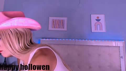 Snapshot of emily_castillo1_ chatting on October 2025 06:05:01 AM emily_castillo1_ online show from October 2025 06:05:01 AM