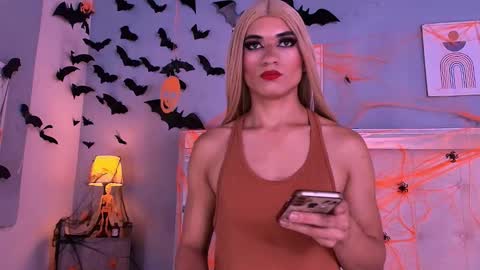 Snapshot of emily_castillo1_ chatting on October 2025 05:41:02 AM emily_castillo1_ online show from October 2025 05:41:02 AM