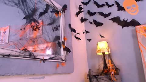 Snapshot of emily_castillo1_ chatting on October 2025 04:37:01 AM emily_castillo1_ online show from October 2025 04:37:01 AM