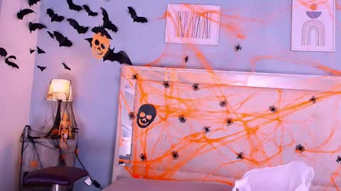 Snapshot of emily_castillo1_ chatting on October 2025 05:08:01 AM emily_castillo1_ online show from October 2025 05:08:01 AM