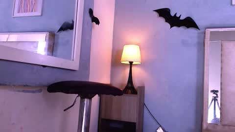 Snapshot of emily_castillo1_ chatting on November 2025 04:14:02 AM emily_castillo1_ online show from November 2025 04:14:02 AM