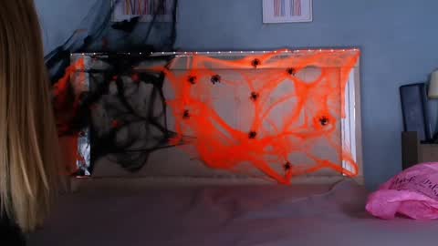 emily_castillo_1 online show from October 2025 01:03:01 AM