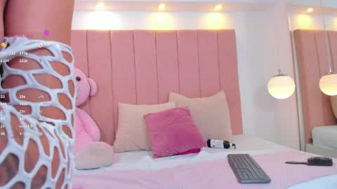 Snapshot of emily_daarell chatting on April 2026 08:17:01 PM M I A online430pm- 930pm online show from April 2026 08:17:01 PM