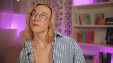 Em -  online show from January 2025 09:57:02 PM