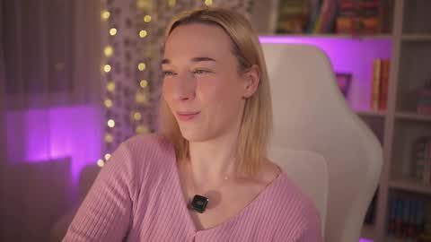 Em -  online show from January 2025 10:57:01 PM