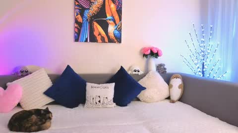 Emily Heels online show from April 2026 02:51:02 PM