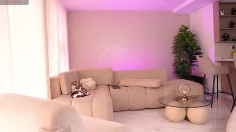 independet model online show from July 2026 08:12:02 PM