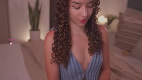 Juliana online show from March 2026 11:31:02 PM