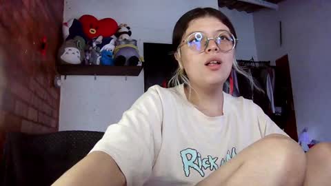 Julieta online show from February 2025 07:16:02 PM