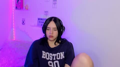 Emily Lindey online show from March 2026 08:19:01 AM