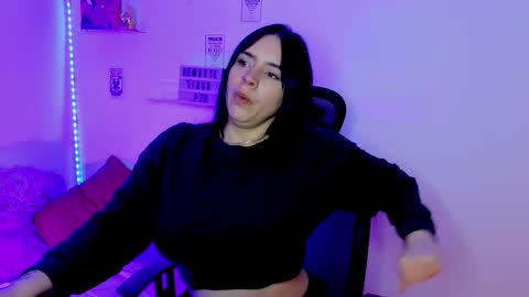 Emily Lindey online show from March 2026 09:37:02 AM