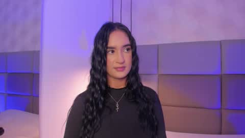 emily_luve online show from January 2026 03:27:02 PM