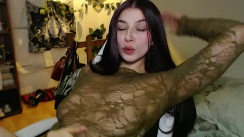 Emily online show from October 2025 11:02:01 PM