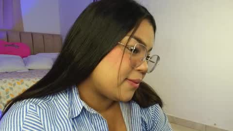 Snapshot of emily_morgam chatting on June 2026 06:52:01 PM emily_morgam online show from June 2026 06:52:01 PM