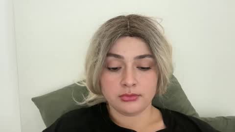 emily_morning_dew online show from October 2025 07:40:01 AM