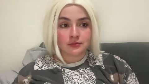 Snapshot of emily_morning_dew chatting on March 2026 08:14:01 PM emily_morning_dew online show from March 2026 08:14:01 PM