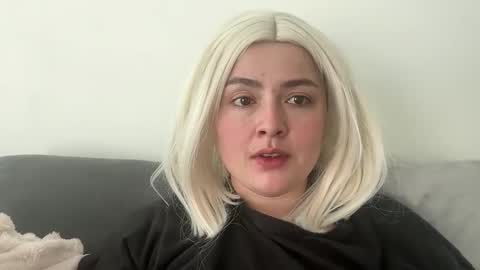 Snapshot of emily_morning_dew chatting on March 2026 07:14:02 AM emily_morning_dew online show from March 2026 07:14:02 AM