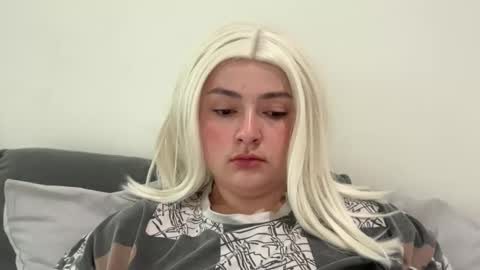 Snapshot of emily_morning_dew chatting on March 2026 05:11:01 AM emily_morning_dew online show from March 2026 05:11:01 AM