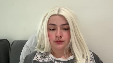 Snapshot of emily_morning_dew chatting on March 2026 04:48:01 AM emily_morning_dew online show from March 2026 04:48:01 AM