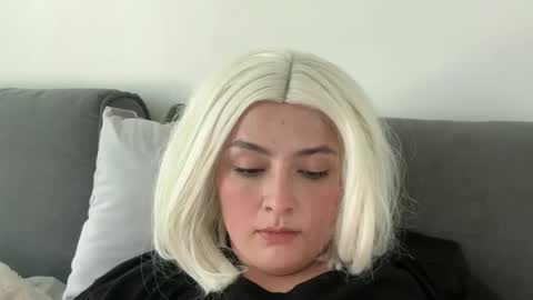 Snapshot of emily_morning_dew chatting on March 2026 02:01:01 PM emily_morning_dew online show from March 2026 02:01:01 PM