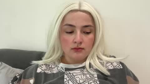 Snapshot of emily_morning_dew chatting on March 2026 07:31:01 AM emily_morning_dew online show from March 2026 07:31:01 AM