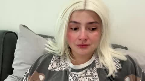 Snapshot of emily_morning_dew chatting on April 2026 08:15:01 AM emily_morning_dew online show from April 2026 08:15:01 AM