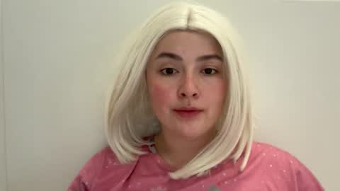 Snapshot of emily_morning_dew chatting on April 2026 06:47:02 AM emily_morning_dew online show from April 2026 06:47:02 AM