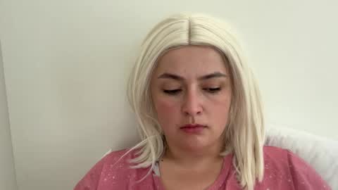 Snapshot of emily_morning_dew chatting on April 2026 12:16:02 PM emily_morning_dew online show from April 2026 12:16:02 PM