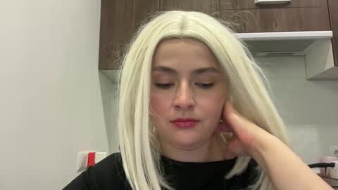 Snapshot of emily_morning_dew chatting on April 2026 11:27:01 AM emily_morning_dew online show from April 2026 11:27:01 AM