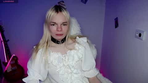 Lia online show from December 2025 08:43:01 AM