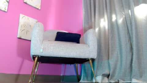 Emily online show from February 2026 07:20:02 PM