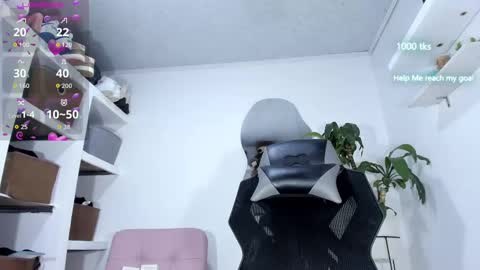 emily_palmeer online show from October 2025 10:18:02 PM